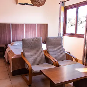 Lakis Court Lárnaca