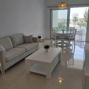 Dinglis Residences 31 Apartment