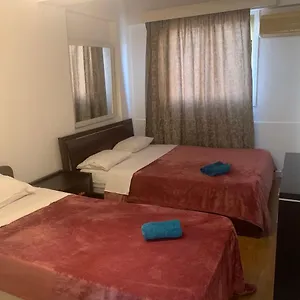 Nondas Hill A Apartment