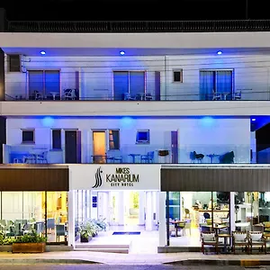 Mikes Kanarium Lárnaca